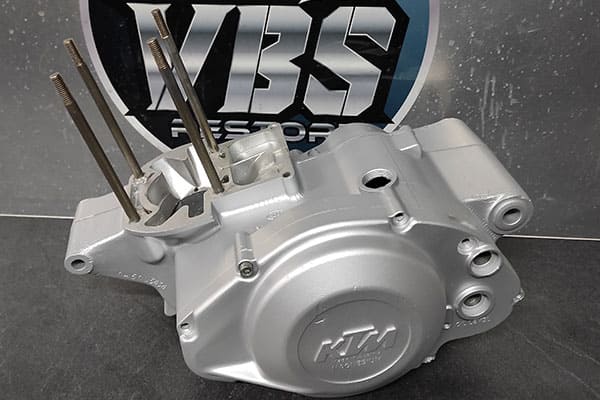 Vbs Restore : traitement céramique bloc moteur KTM à Houdan (78), région parisienne & en Île-de-France